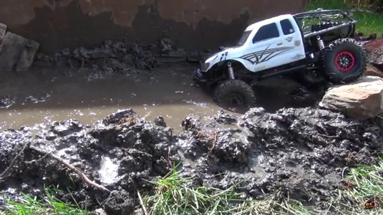RC ADVENTURES - MUD TRUCKS in a BoG RACE - "Monster MUD-STANG" vs "FRANKENSTEiN
