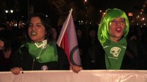 Marcha masiva demanda aborto libre en Chile