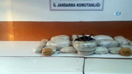 Lice'de 59 kilogram esrar ele geçirildi