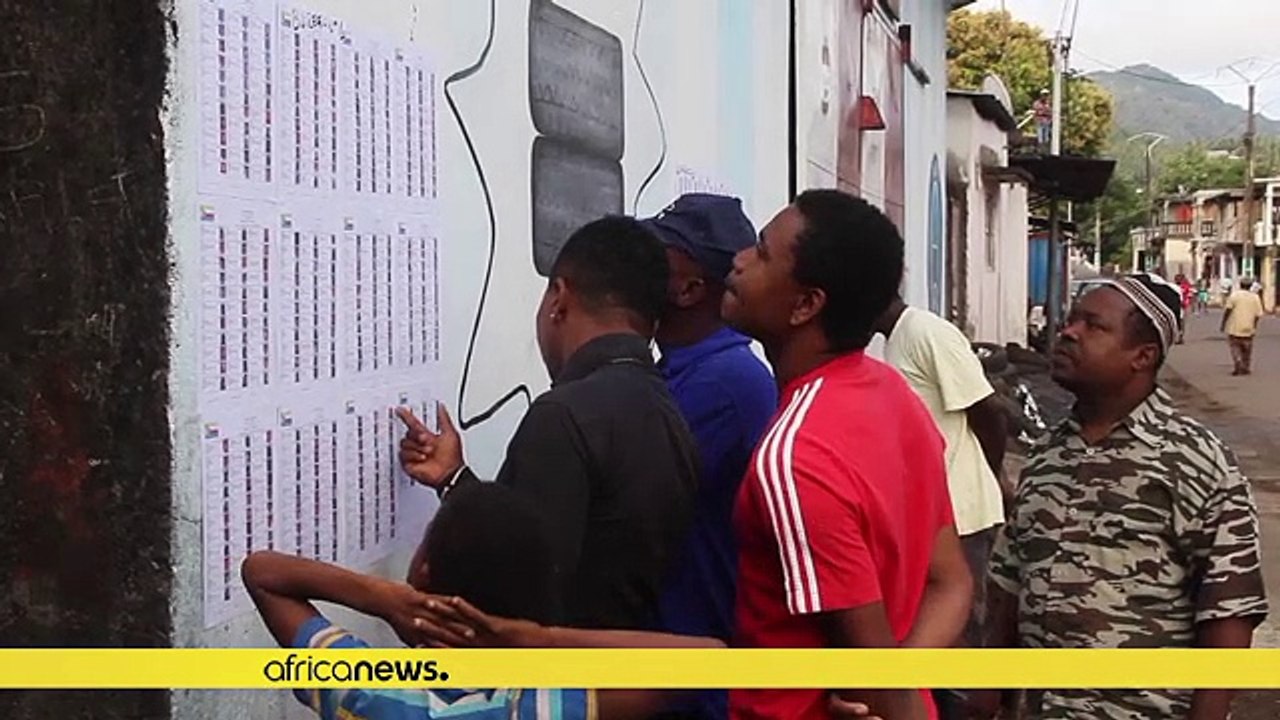 Référendum aux Comores : les électeurs aux urnes