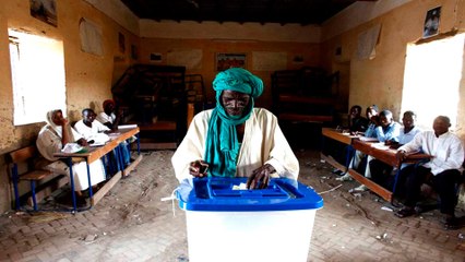 Mali votes in presidential polls dominated by security concerns
