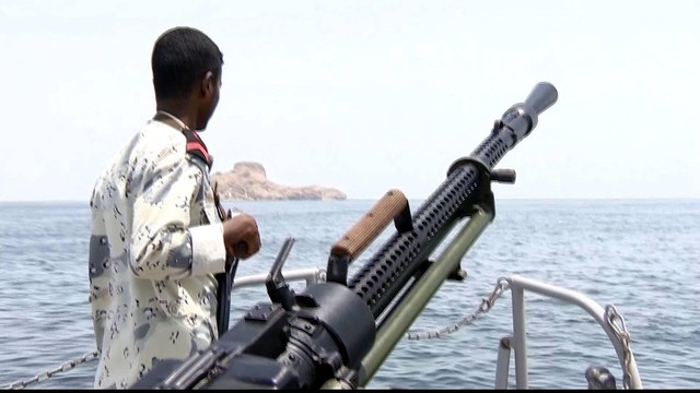 Saudi suspends oil shipments through key strait after Houthi attacks