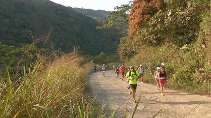 Skyrace in Bolivien - Extremlauf auf der "Strasse des Todes"