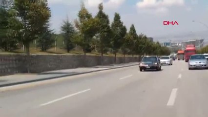 MHP Lideri Bahçeli'nin Klasik Otomobili ile Ankara Gezisi