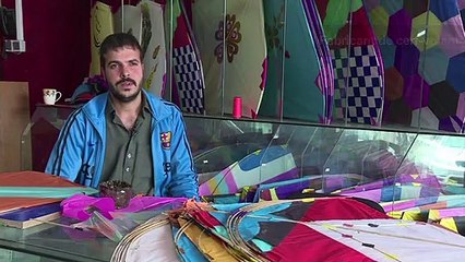 Les cerfs-volants à Kaboul, une passion qui a le vent en poupe