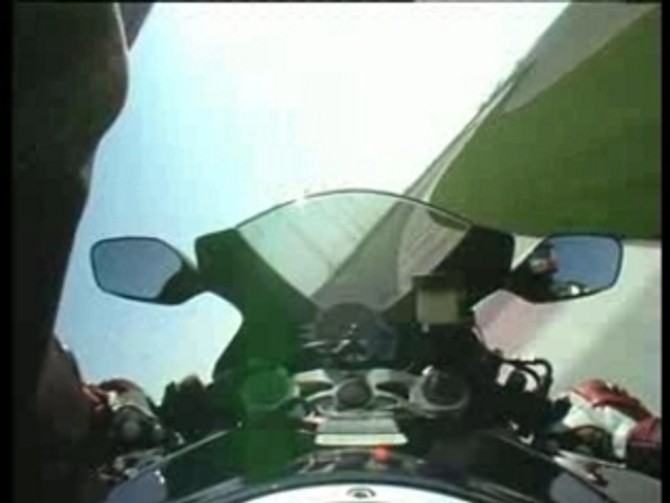 Vidéo moto inboard : Honda CBR1000RR 2008, circuit de Losail