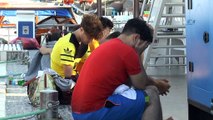 Ege denizinde can pazarı... Tekneleri batan Suriyeli kaçakları tur teknesi kurtardı