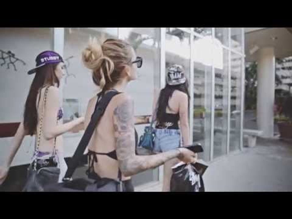 "O'ahu Girls" Editorial by POW! WOW! Hawaii Behind the Scenes Video