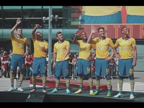 A Closer Look at the Arsenal 2014 Away Kit with Alex Oxlade-Chamberlain