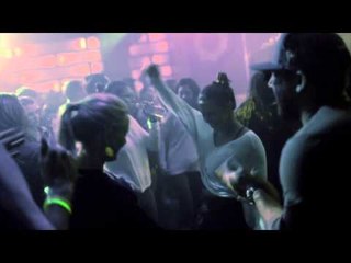 #Vibes - Enter the crowd with Andre from RAC at Green Label Live: New York