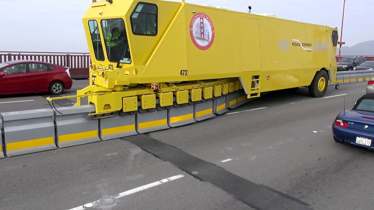 Golden Gate Bridge Road Zipper in action at the tail end of its morning run
