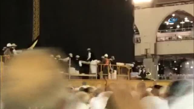 Kabe Örtüsü 3 Metre Yukarı Kaldırıldı- Hac Mevsimi Başladı