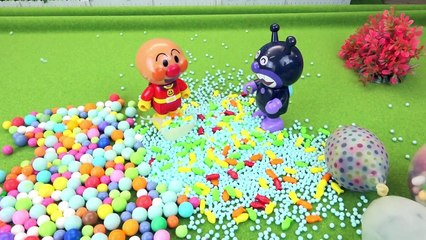 色んな風船　アンパンマンおもちゃ Colorful explosions! Popping balloons with Anpanman