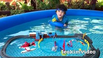Micro Boats Thomas The Tank Pool Tracks Giant Shark Toys In The Pool