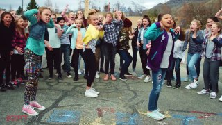 GRADE SCHOOL DANCE BATTLE! BOYS VS GIRLS! // ScottDW We Came To Dance