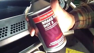 How To Bleed Brakes EASY !!