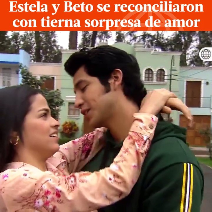 #DeVueltaAlBarrio "TE AMOOO" ❤ Estela preparó una romántica sorpresa para Beto y se reconciliaron con un tierno beso ❤  ¿Son tu pareja favorita?  MIRA LO M