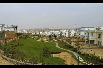 فيلا منفصله بمشروع ماونتن فيو 2 بسعر مناسب استلام فوري