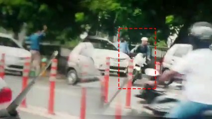 लखनऊ: हत्या और कैश वैन लूटने वाले बदमाश का वीडियो आया सामने, सफेद रंग की बाइक पर हुआ था फरार