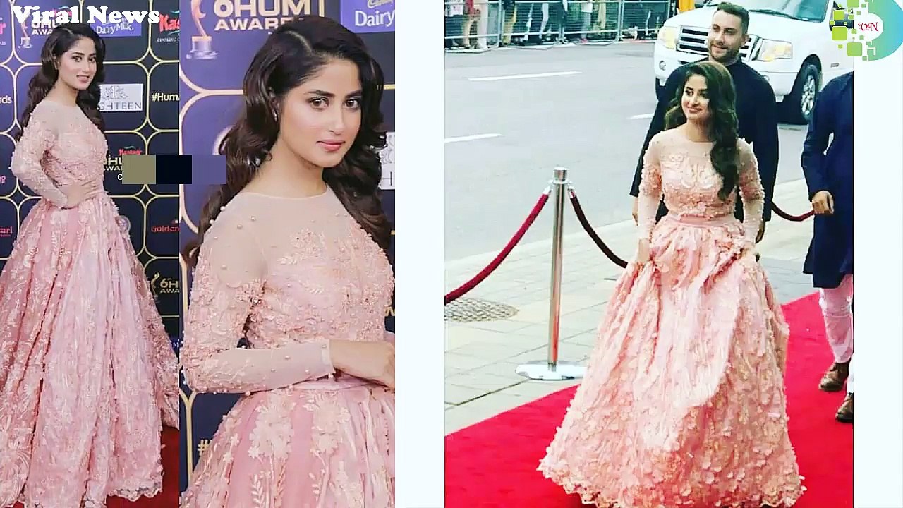 Entry of Sajal Ali and Ahad Raza Mir at Red Carpet of HUM Awards