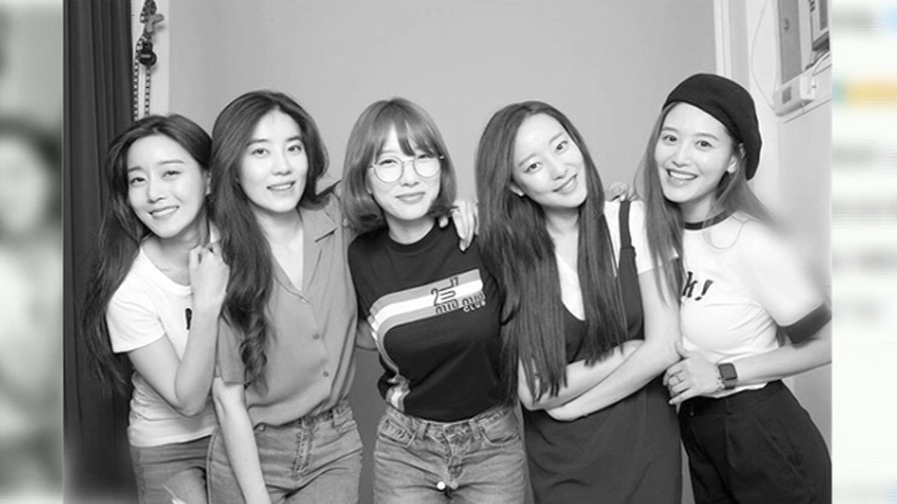 [Showbiz Korea] Today's StarPic! Rainbow(레인보우) & Kang So-ra(강소라)