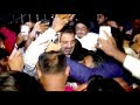 Sanjay Dutt Gets MOBBED By Fans On His Birthday | Bollywood Buzz