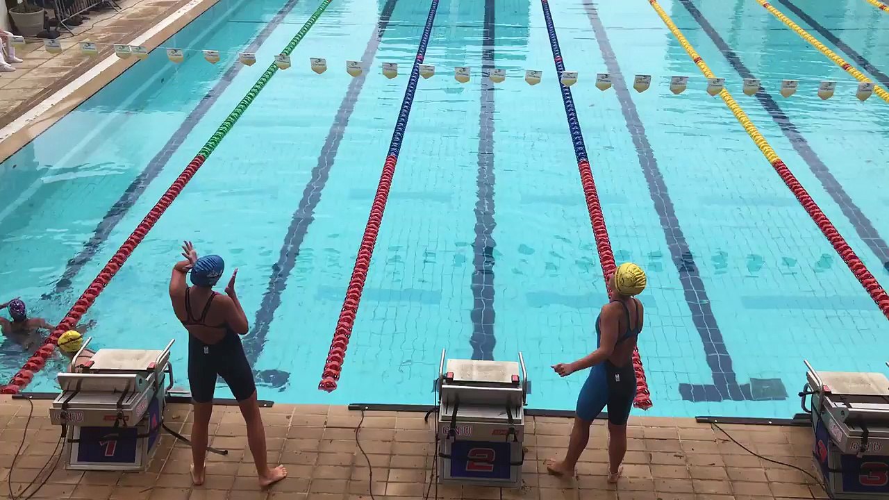 Mineiras dançam antes de competir no Brasileiro Infantil