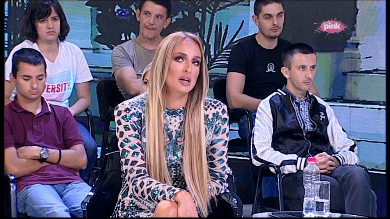 PRIZNALA KROZ ŠTA JE PROLAZILA NJENA MLAĐA SESTRA: Nina je imala problema u školi zato što je Luna bila sa oženjenim muškarcem u Zadruzi!