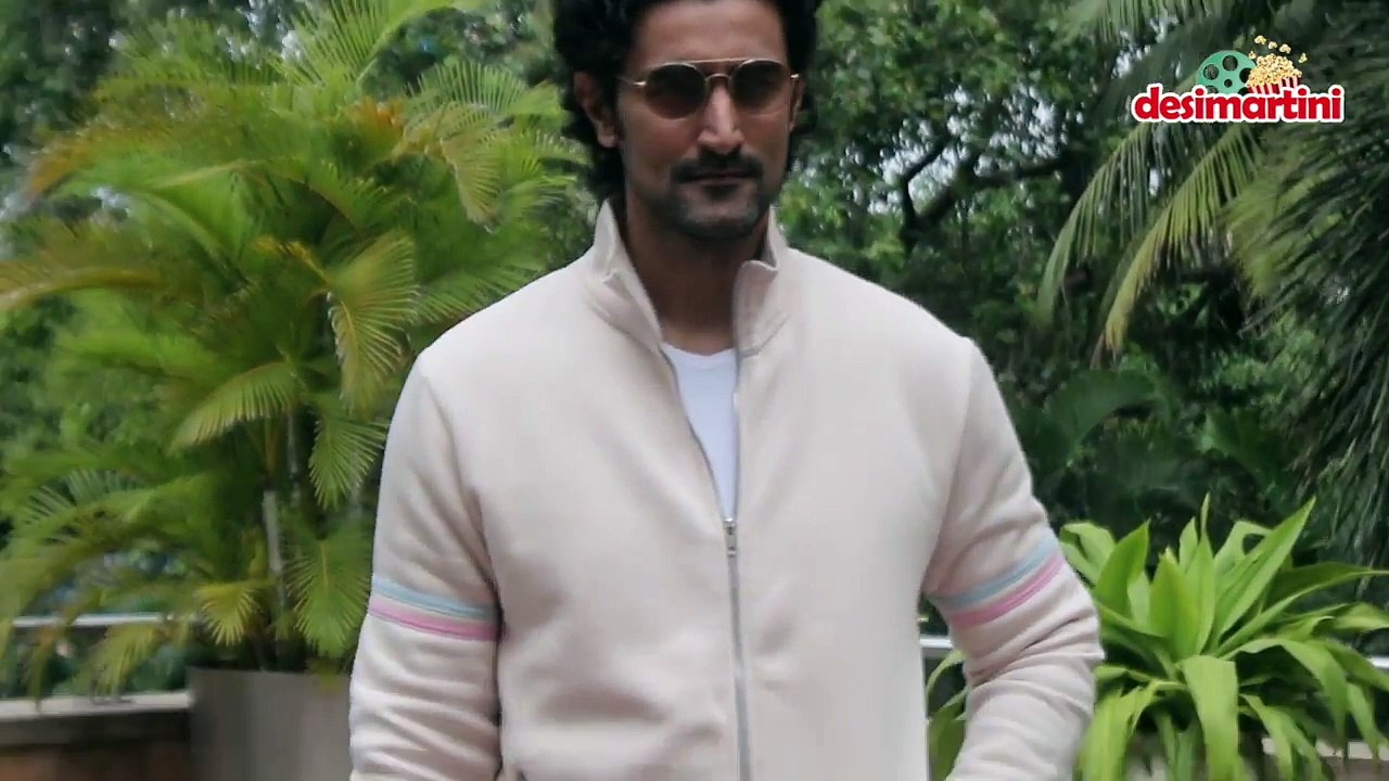 Akshay Kumar And Kunal Kapoor Spotted Promoting GOLD