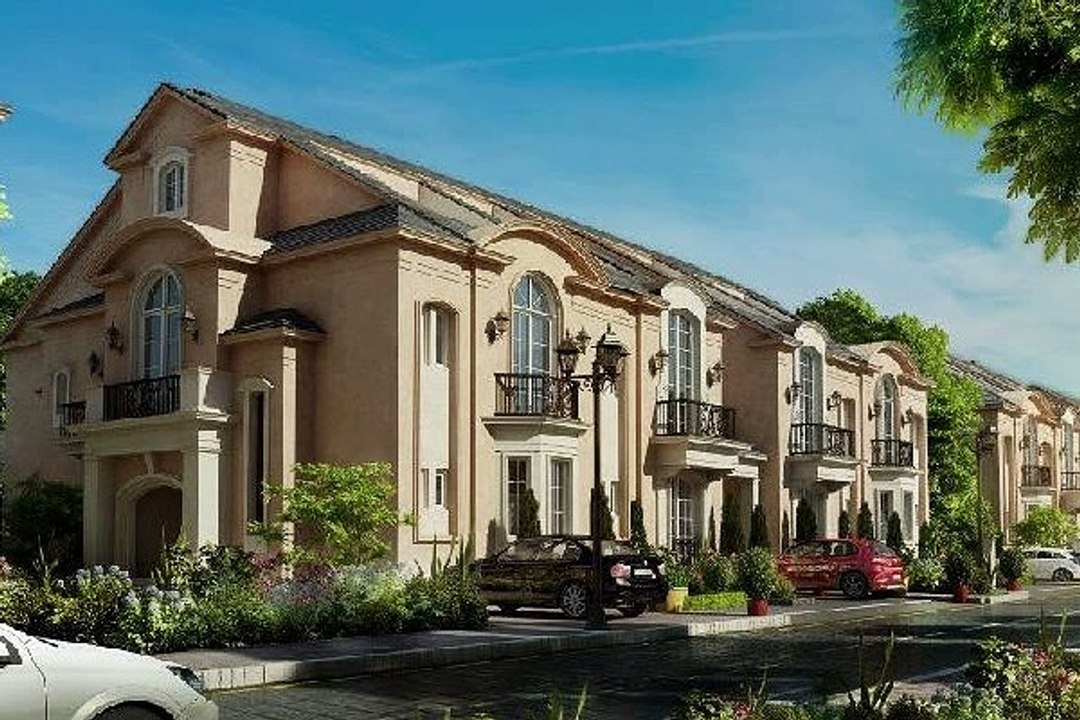 town house middle at layan