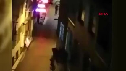 İstanbul Fatih'te Sokağın Savaş Alanına Döndüğü Olayla İlgili Yeni Görüntüler Ortaya Çıktı-2