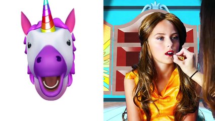 Favorite Finger Family Songs | Finger Family Fun House | WigglePop