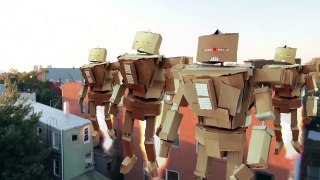 CARDBOARD ROBOTS BATTLE IN SPACE