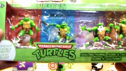 Teenage Mutant Ninja Turtles Figures Opening & Fight While BatMan Watches Toy Video for Ch