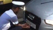 Romanian police confiscate Swedish number plate that insulted government