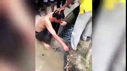 Evlilik dışı cinsel ilişki yaşayan çifte 'lağım suyu' cezası!