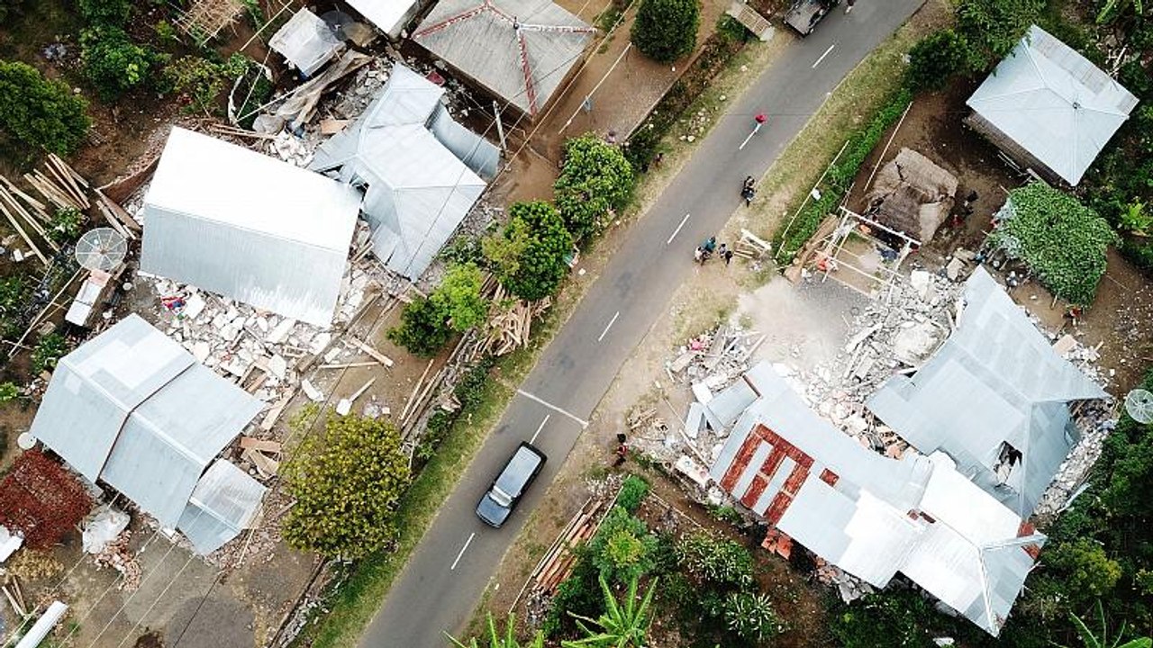 Mehr als 600 Menschen von indonesischem Vulkan gerettet