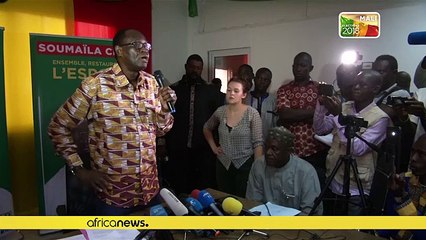 Mali opposition says poll set for run-off, incumbent president claims lead