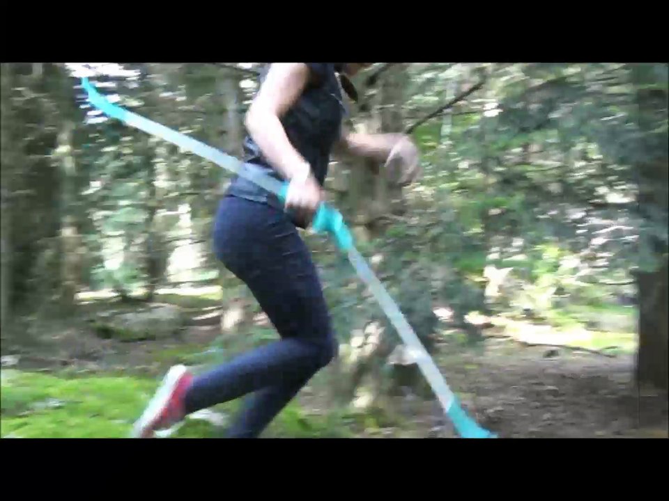 Hunger Games suédé (mort de Rue)