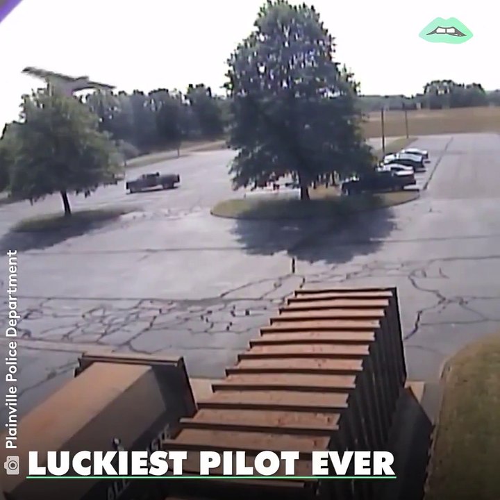 This pilot is so lucky!