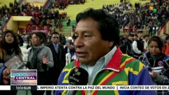 Gobierno de Bolivia promueve pensamiento indianista entre estudiantes