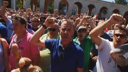 El Gobierno propone traspasar competencias a los ayuntamientos para frenar a las VTC