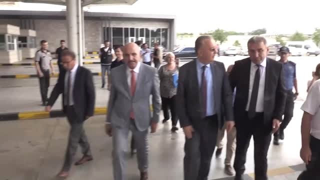 Validen Gurbetçilere Badem Ezmesi İkramı