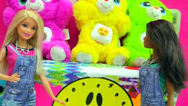 Create your Own Barbie Doll Fashion D.I.Y. Emoji Style Dolls Super Easy Craft Set