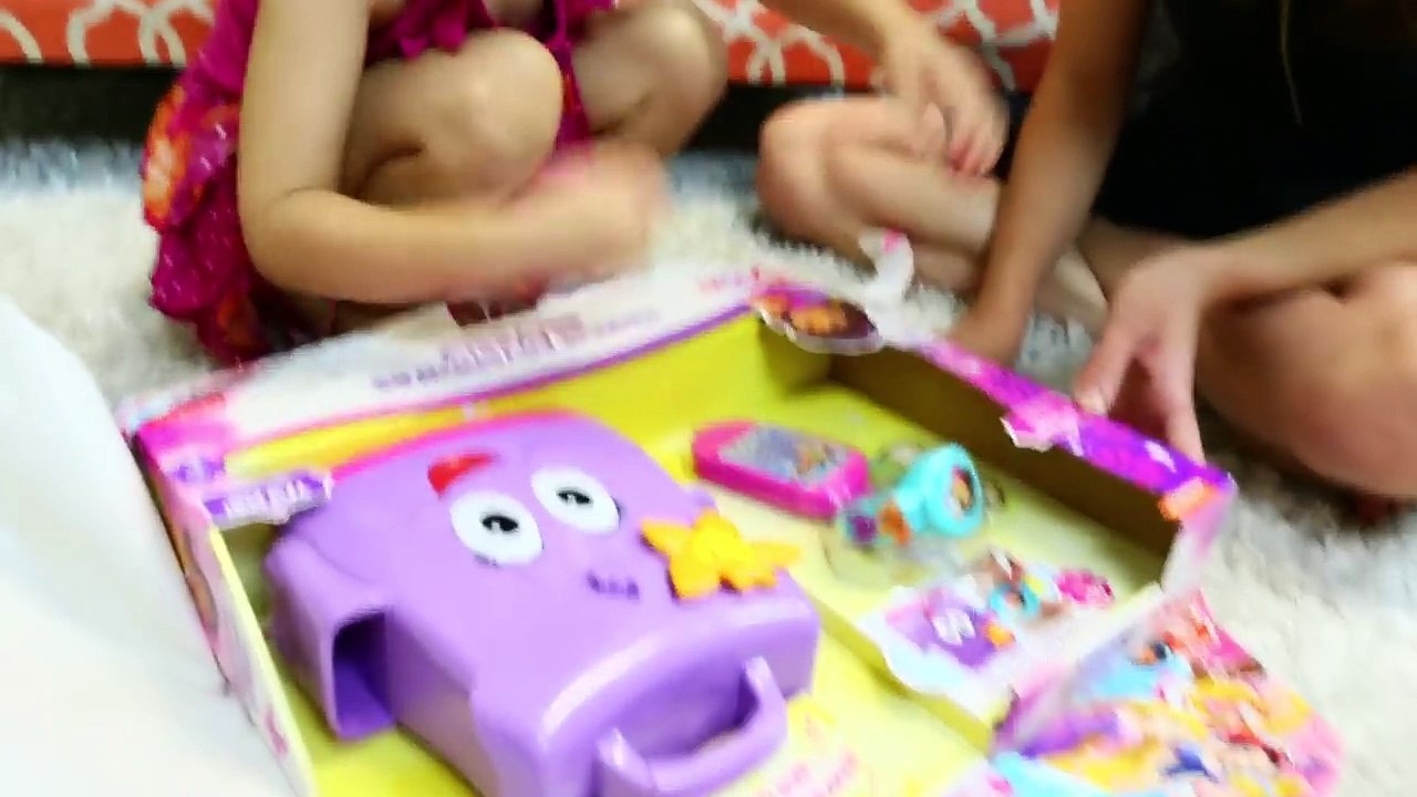 Dora The Explorer Backpack and Magical Surprise Bag Costume Dress Up Review
