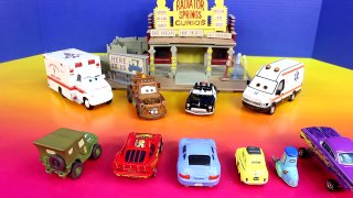Disney Pixar Cars Emergency Paramedic Car Lightning McQueen Mater Save Radiator Springs Ca