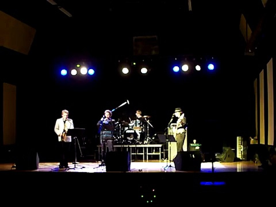 Over the Rainbow - Creedence McNabb & Centuric Jive Evidence