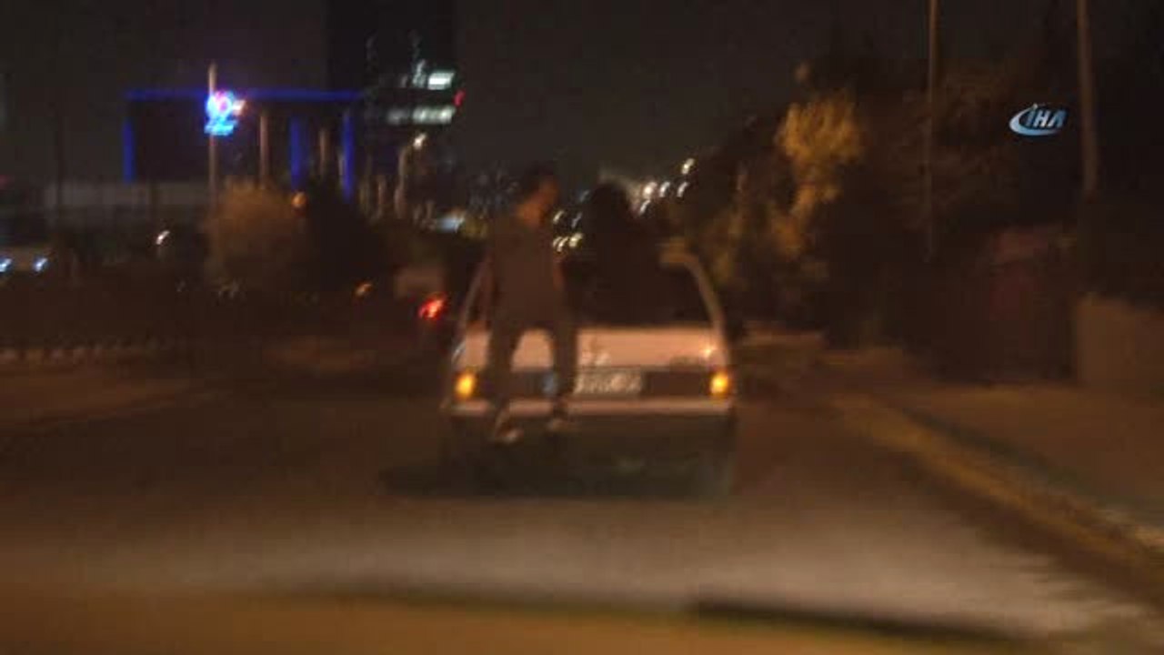 Bagaj Kapağı Üzerinde Tehlikeli Yolculuk