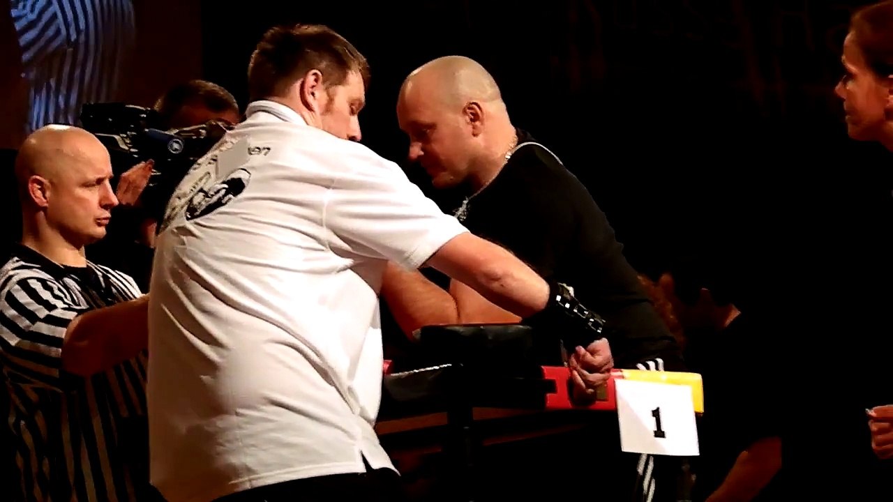 Armwrestling.. Sergej Maier