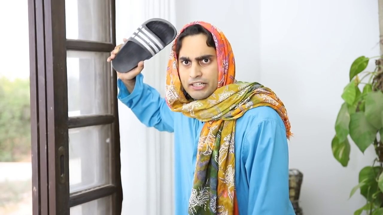 Ammi Jee Ki Chappal - When You Try To Escape Your Mom